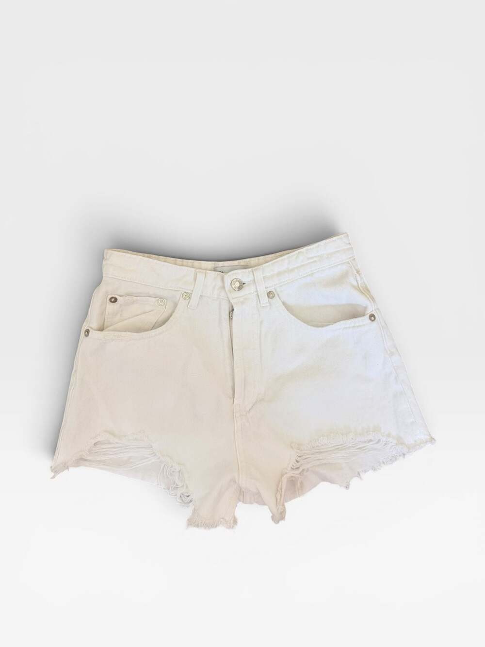 Zara White Distressed Denim Shorts Size 4